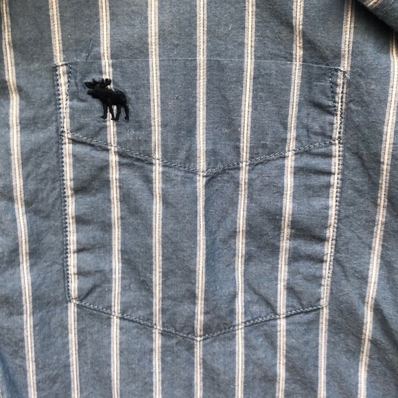 Abercrombie any 2/$15 - Picture 3 of 4